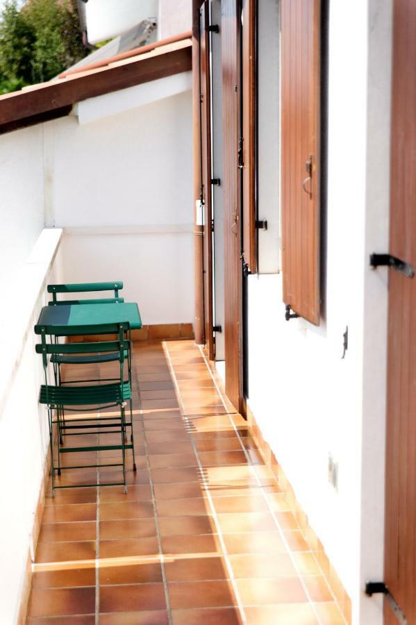 Bouganville Room Castelnuovo del Garda Eksteriør bilde